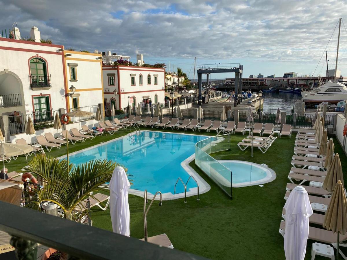Billy'S Beachfront Apartment With Pool Access Пуерто-де-Моган Екстер'єр фото